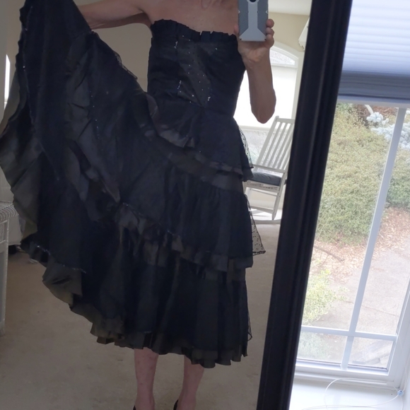 Flamenco Spanish Strapless Costume Gown - Picture 7 of 12